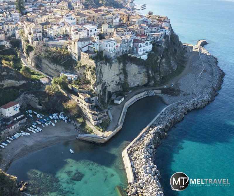 MELTRAVEL a Vibo Valentia effettua transfer per le principali località turistiche in Calabria